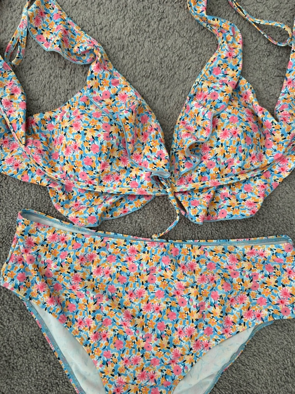 Floral Ruffle Bikini - Picture 2 of 4